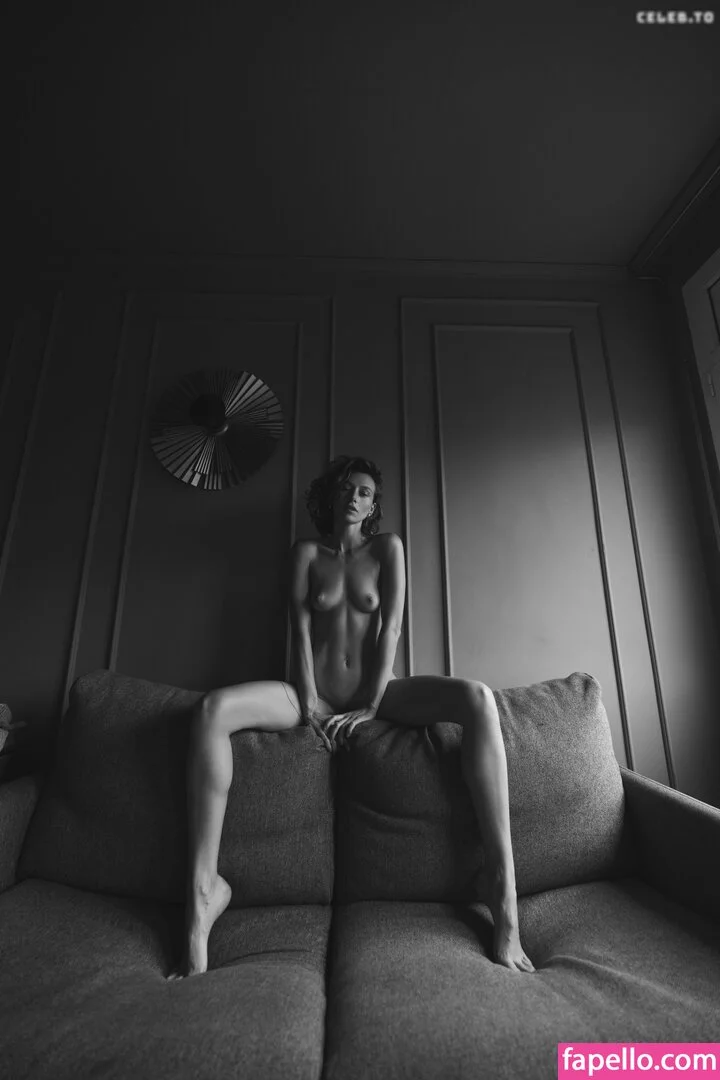 Mia C. Bell / Mia Larelle Onlyfans Photo Gallery 