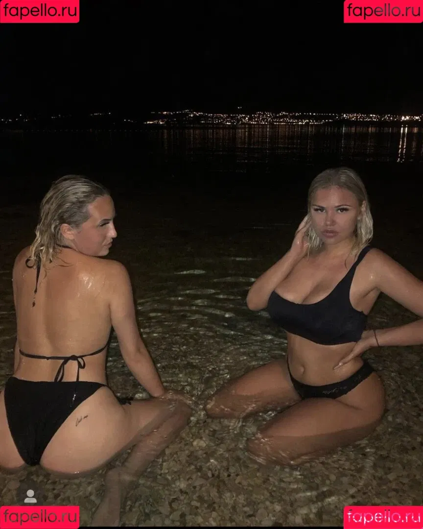 Kristinamouu Onlyfans Photo Gallery 
