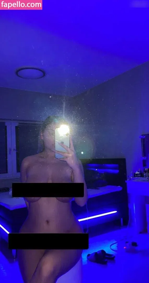 Kristinamouu Onlyfans Photo Gallery 