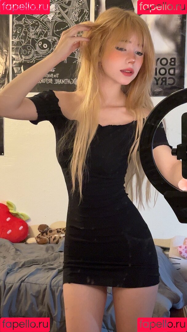 ashisbees Onlyfans Photo Gallery 