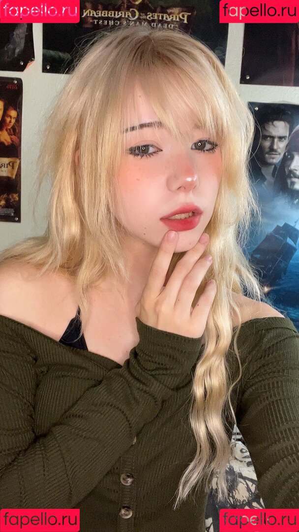 ashisbees Onlyfans Photo Gallery 