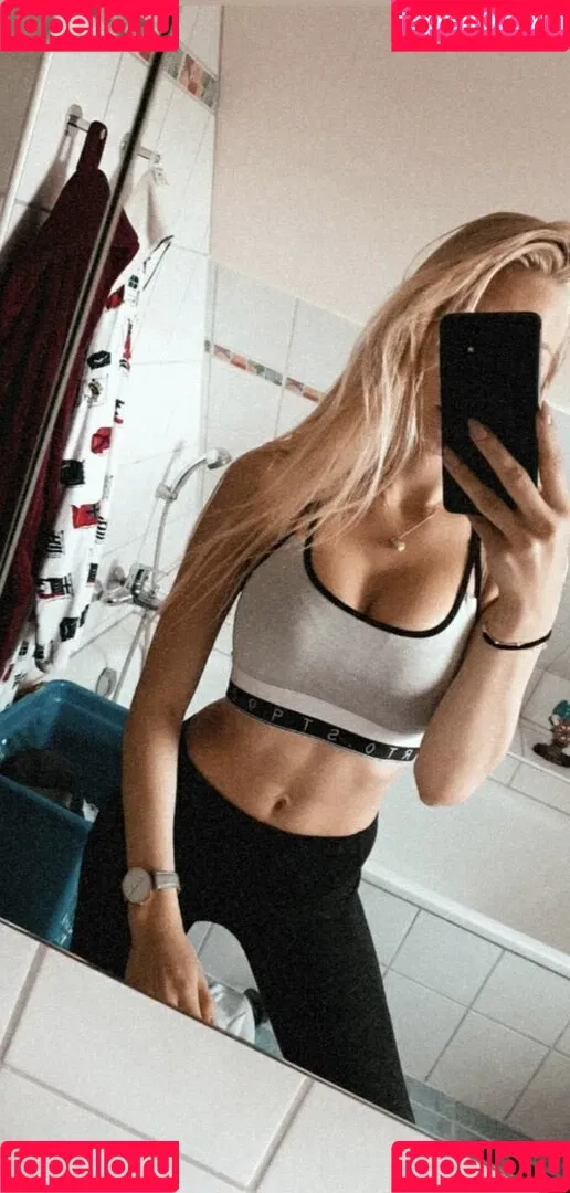 Nina Jürgens Onlyfans Photo Gallery 