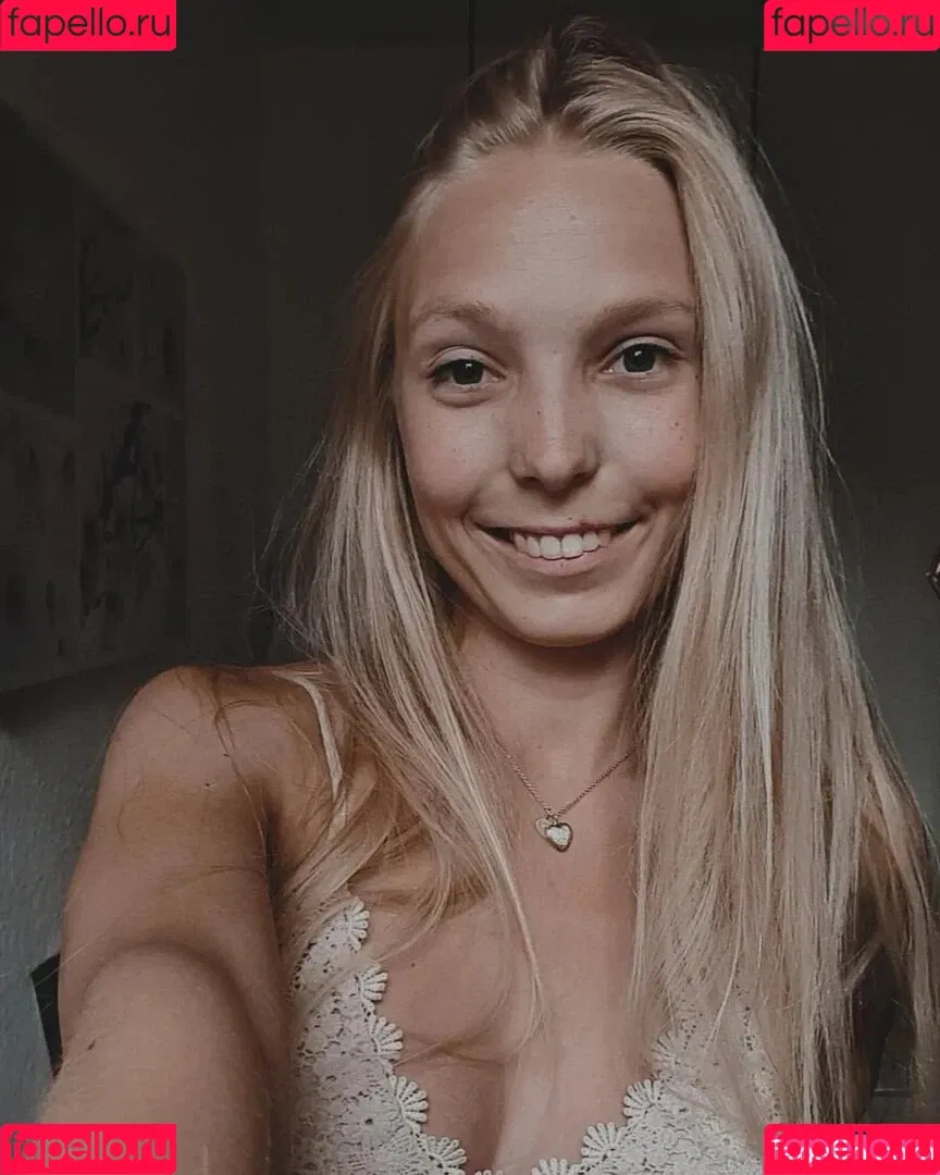 Nina Jürgens Onlyfans Photo Gallery 