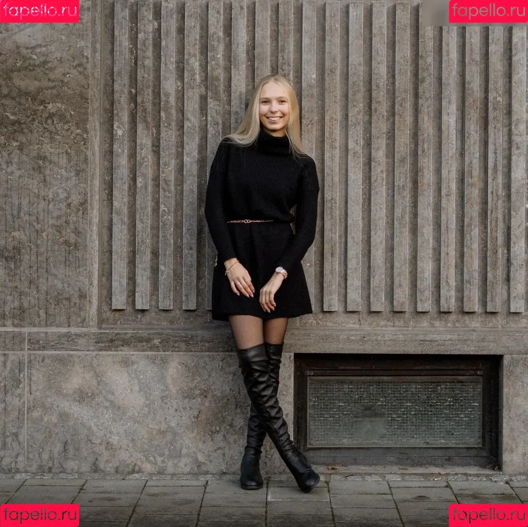 Nina Jürgens Onlyfans Photo Gallery 