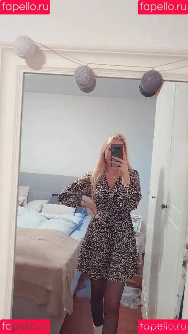 Nina Jürgens Onlyfans Photo Gallery 