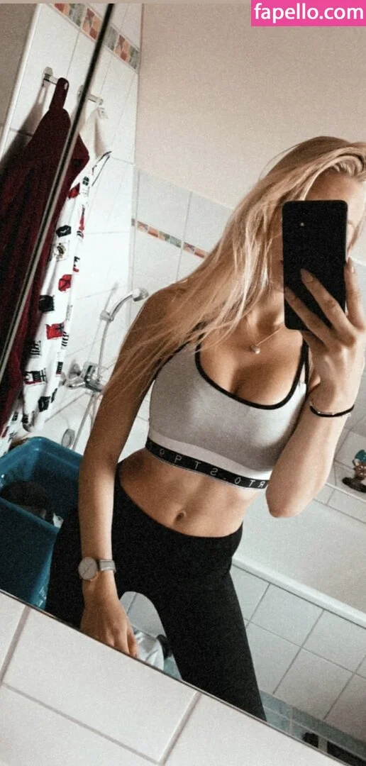 Nina Jürgens Onlyfans Photo Gallery 