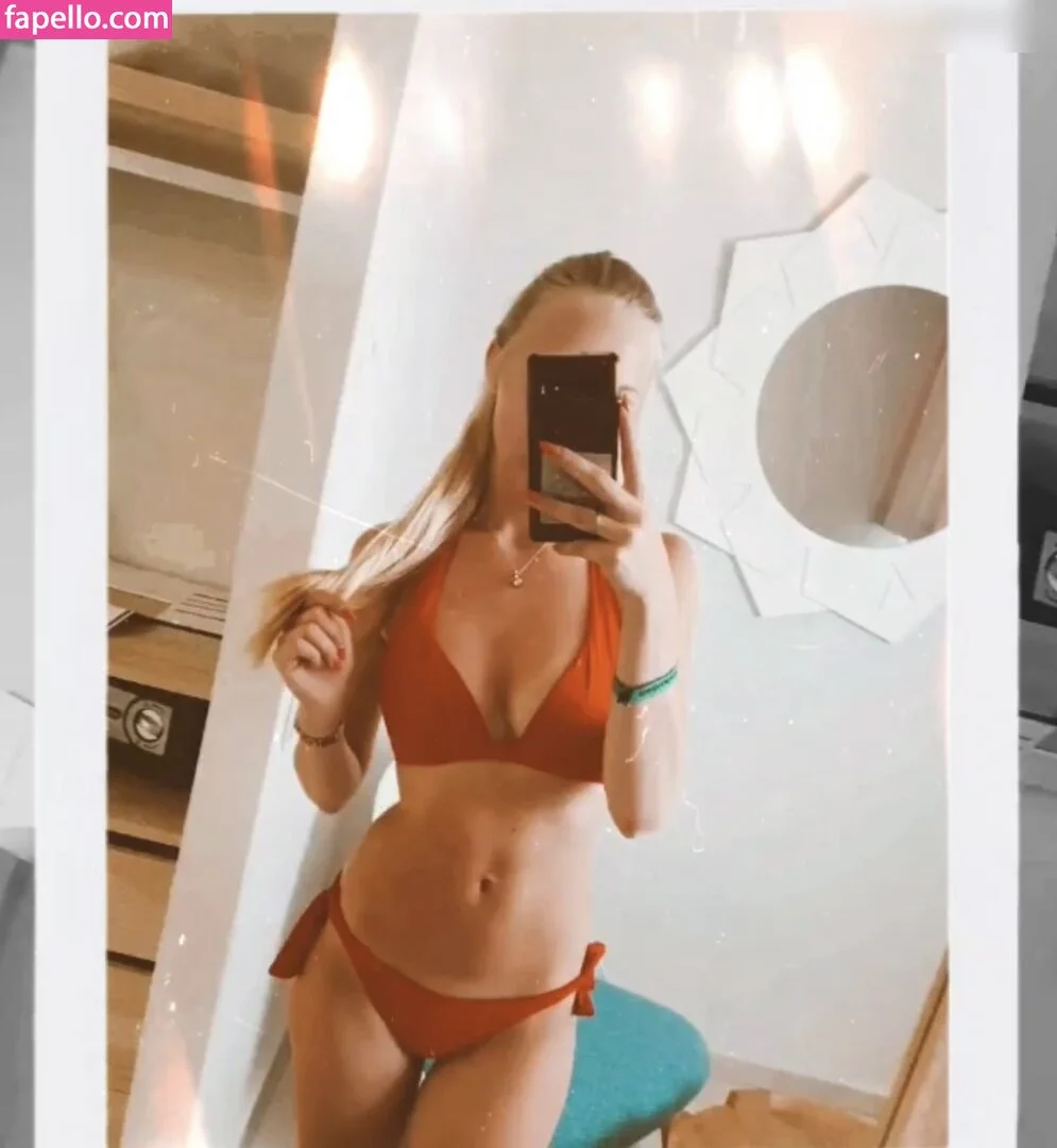 Nina Jürgens Onlyfans Photo Gallery 