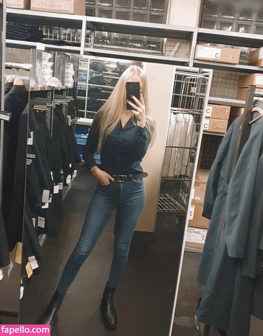 Nina Jürgens Onlyfans Photo Gallery 