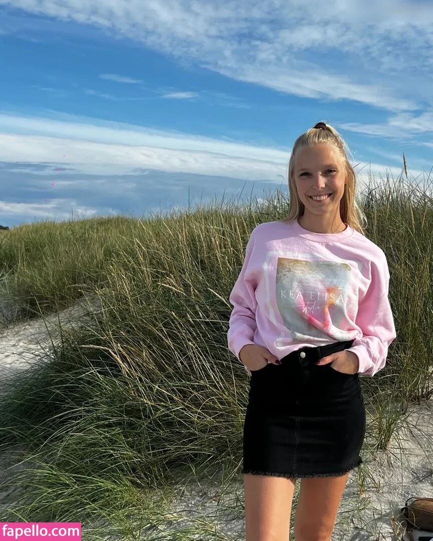 Nina Jürgens Onlyfans Photo Gallery 