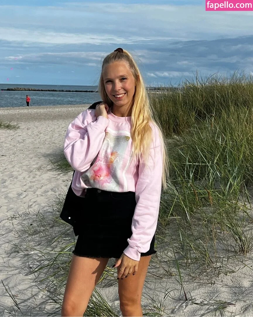 Nina Jürgens Onlyfans Photo Gallery 