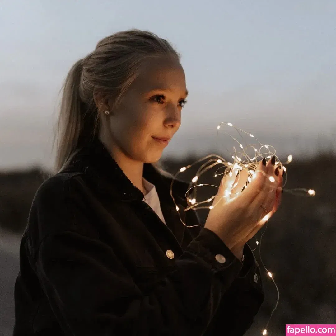 Nina Jürgens Onlyfans Photo Gallery 