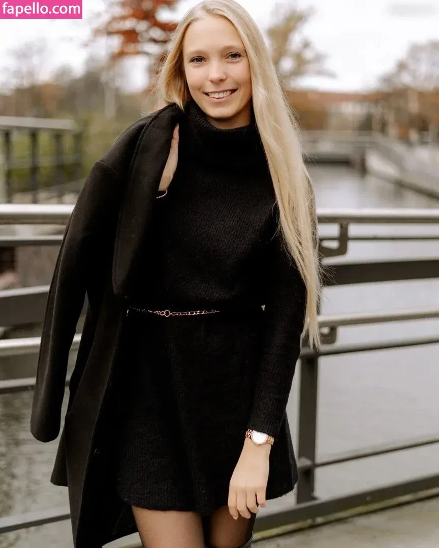 Nina Jürgens Onlyfans Photo Gallery 