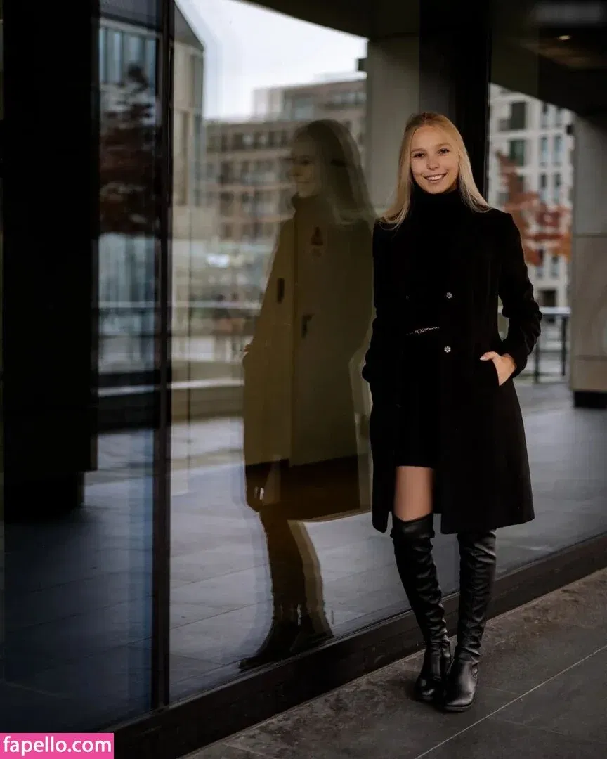 Nina Jürgens Onlyfans Photo Gallery 