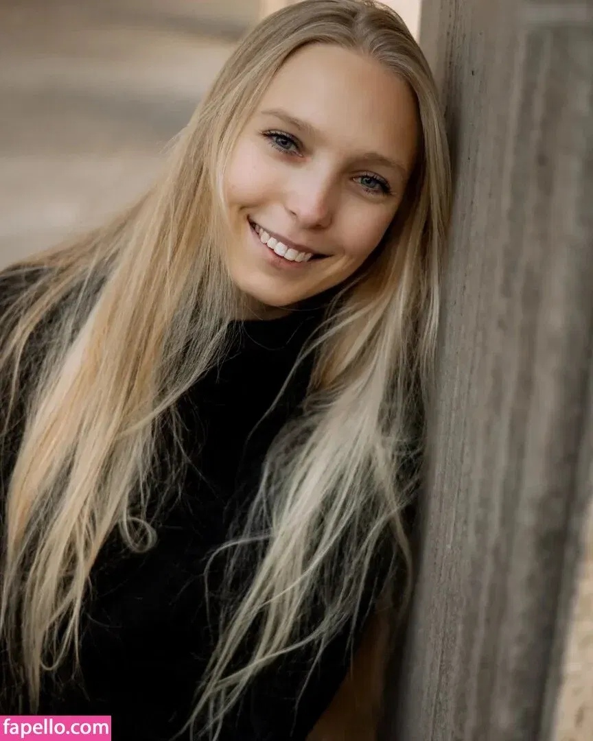 Nina Jürgens Onlyfans Photo Gallery 