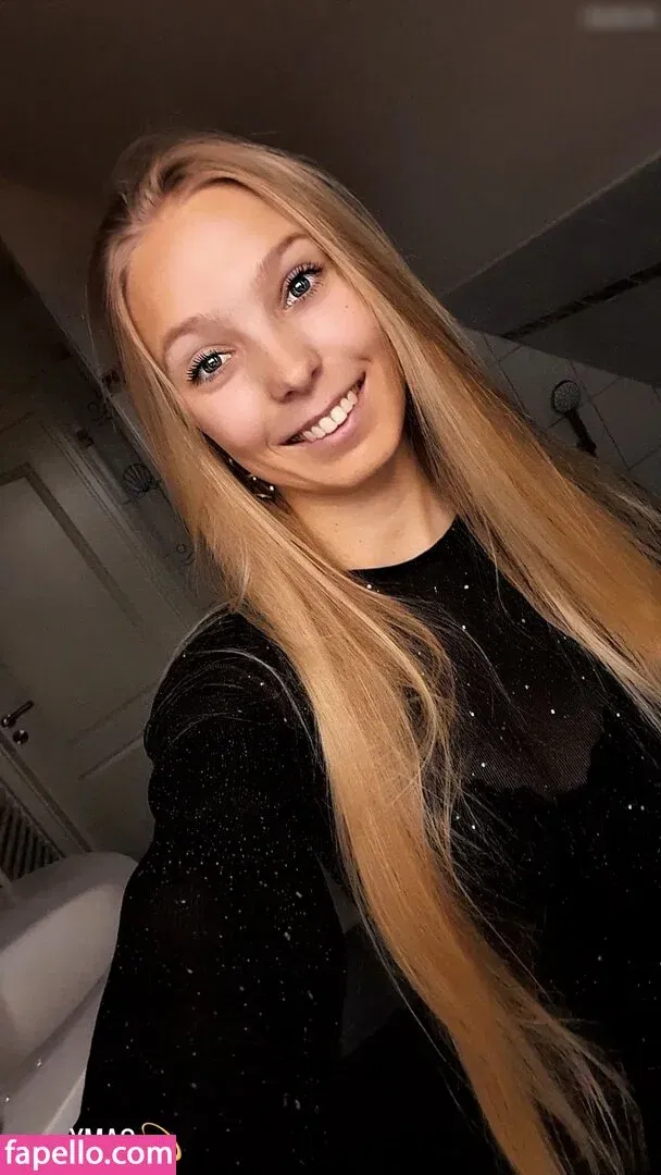 Nina Jürgens Onlyfans Photo Gallery 