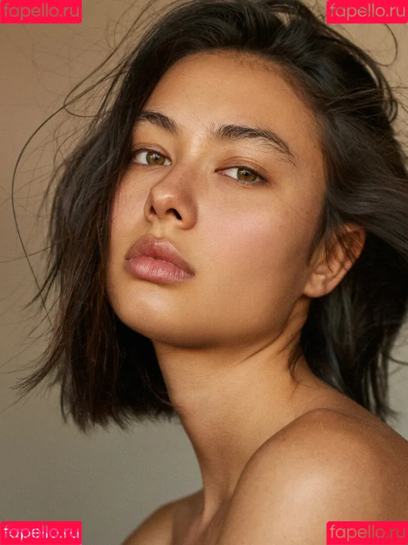 Bridget Gao Hollitt Onlyfans Photo Gallery 