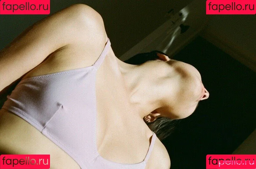 Bridget Gao Hollitt Onlyfans Photo Gallery 