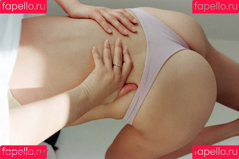 Bridget Gao Hollitt Onlyfans Photo Gallery 