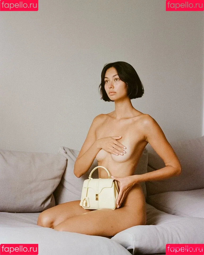 Bridget Gao Hollitt Onlyfans Photo Gallery 