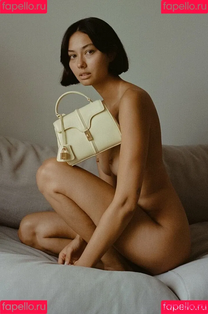 Bridget Gao Hollitt Onlyfans Photo Gallery 