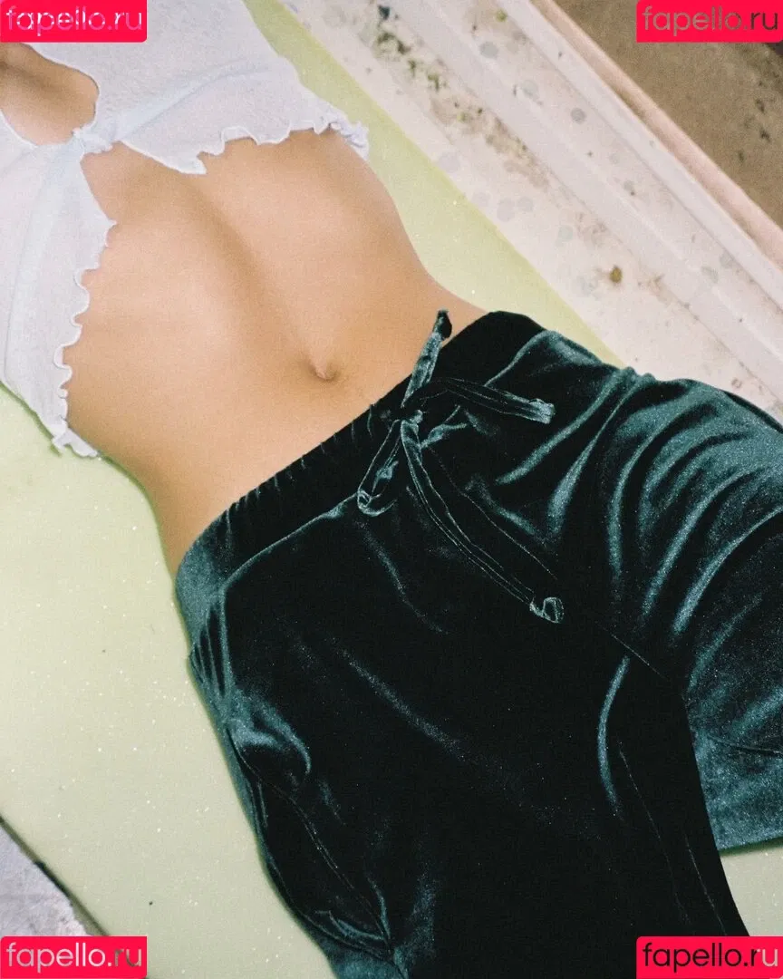 Bridget Gao Hollitt Onlyfans Photo Gallery 