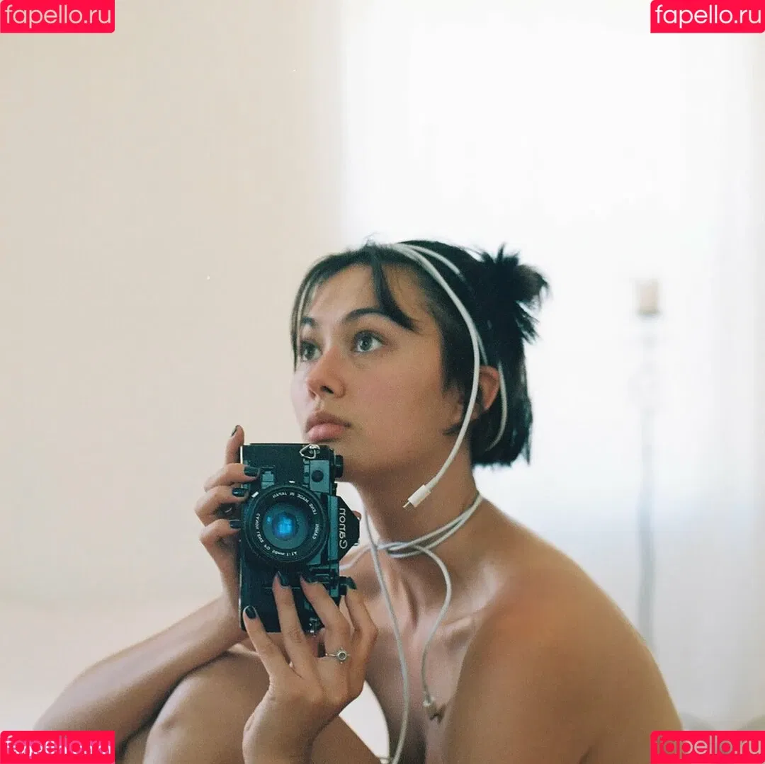 Bridget Gao Hollitt Onlyfans Photo Gallery 