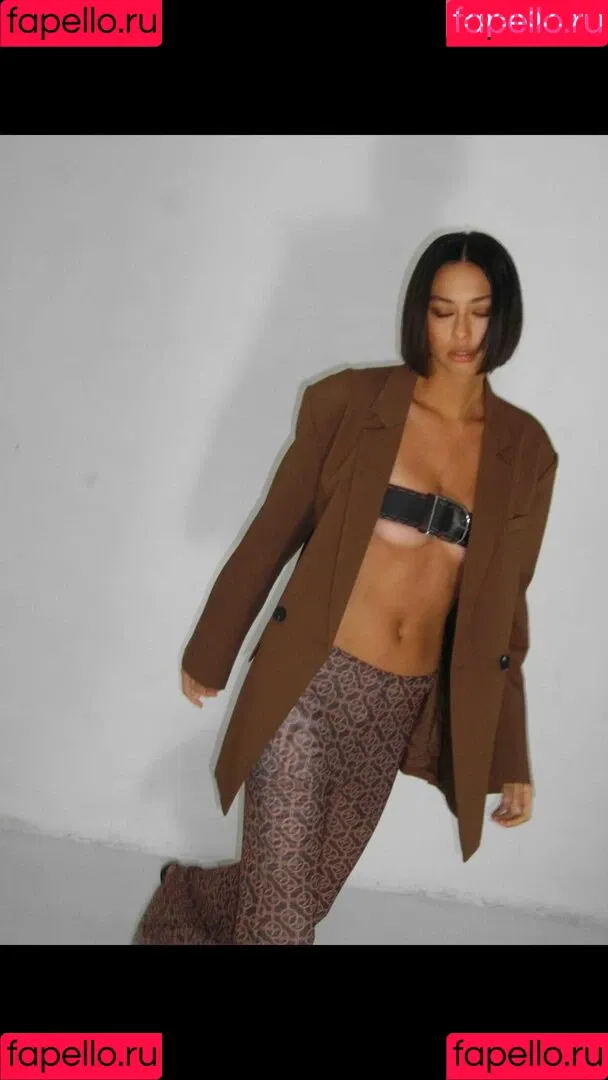 Bridget Gao Hollitt Onlyfans Photo Gallery 