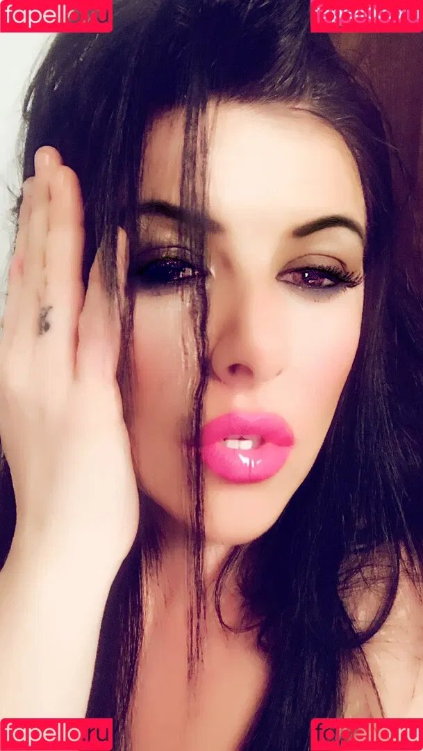tarynthomas Onlyfans Photo Gallery 