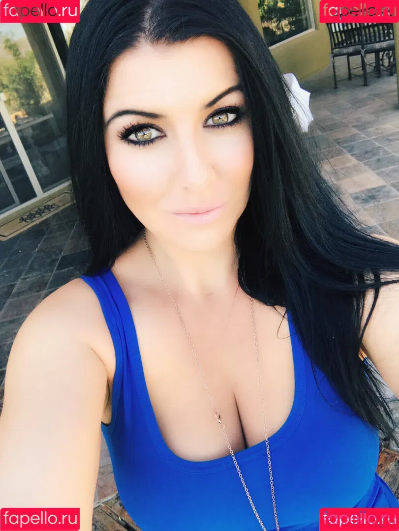 tarynthomas Onlyfans Photo Gallery 