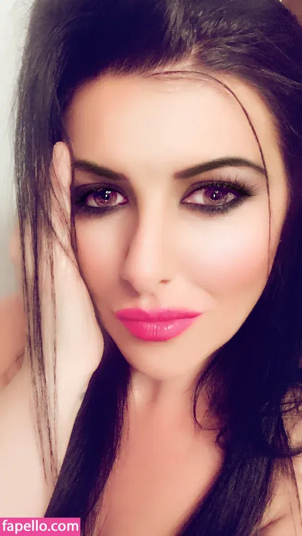 tarynthomas Onlyfans Photo Gallery 