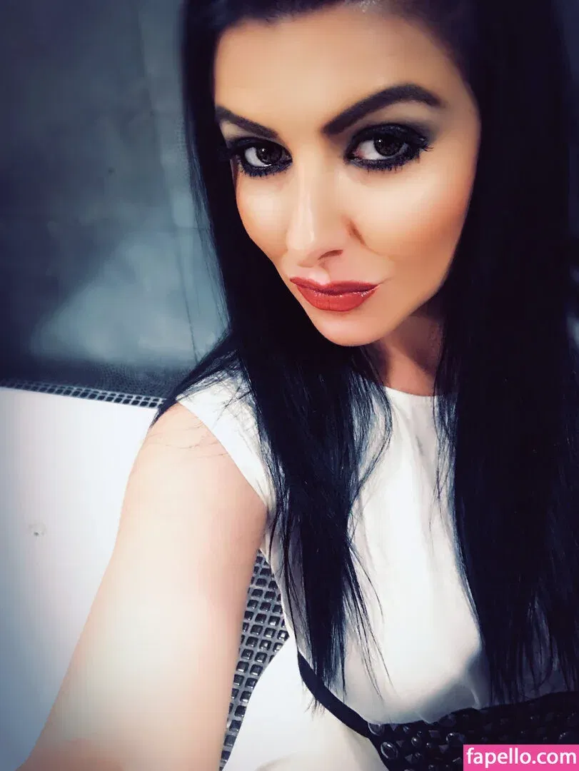 tarynthomas Onlyfans Photo Gallery 