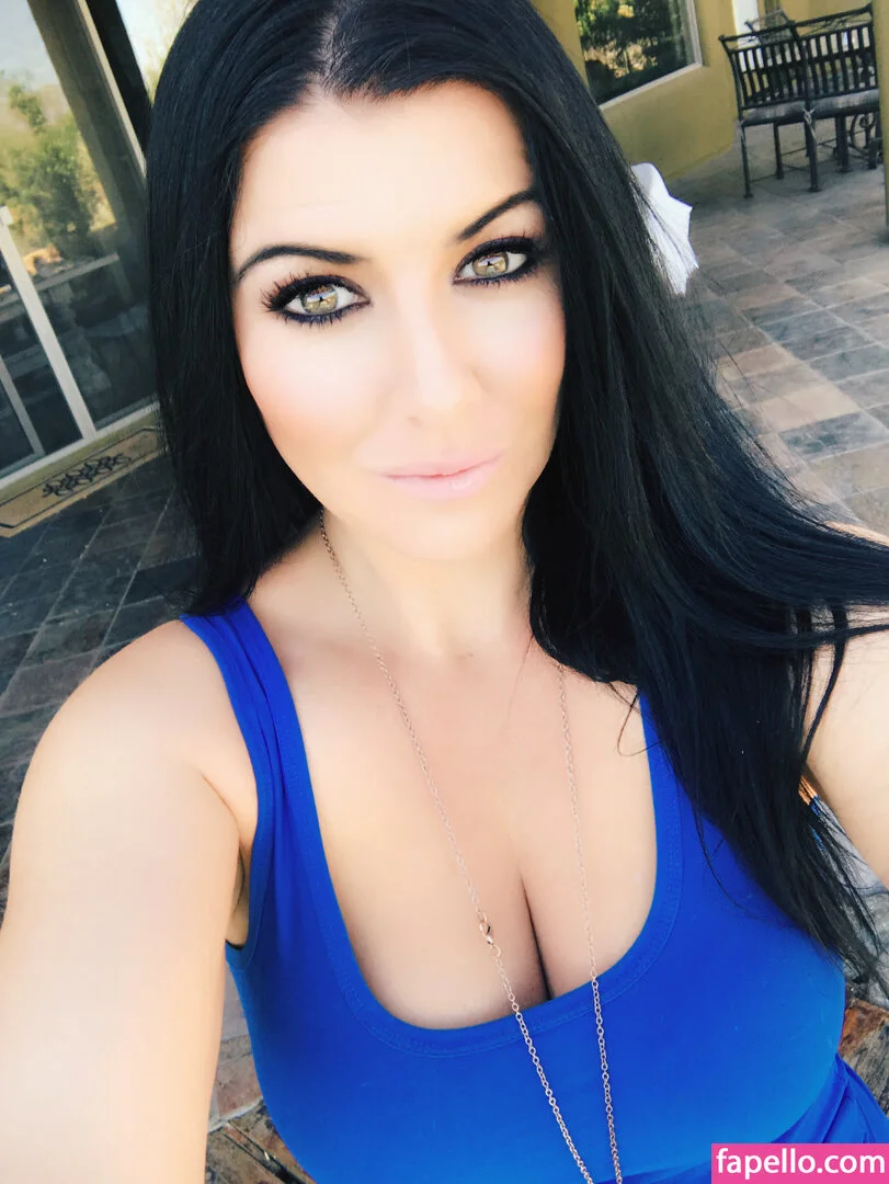 tarynthomas Onlyfans Photo Gallery 