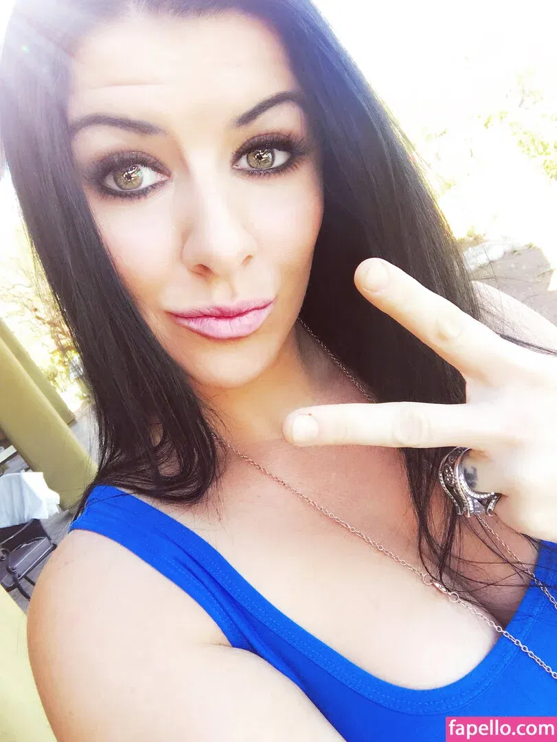 tarynthomas Onlyfans Photo Gallery 