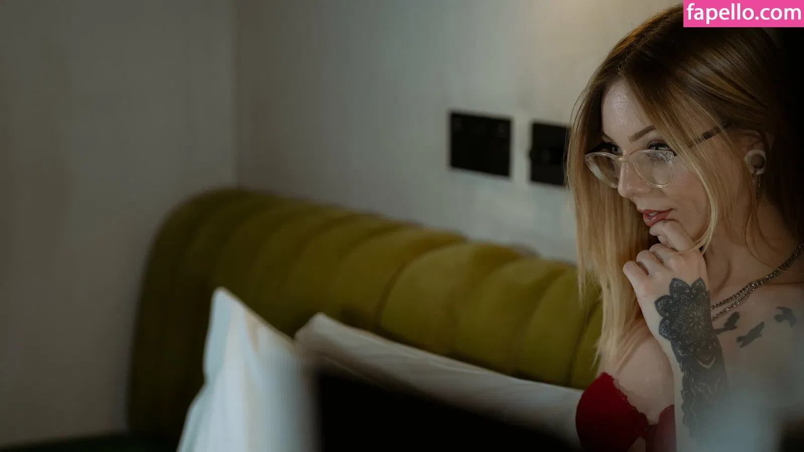 fakeannalee Onlyfans Photo Gallery 