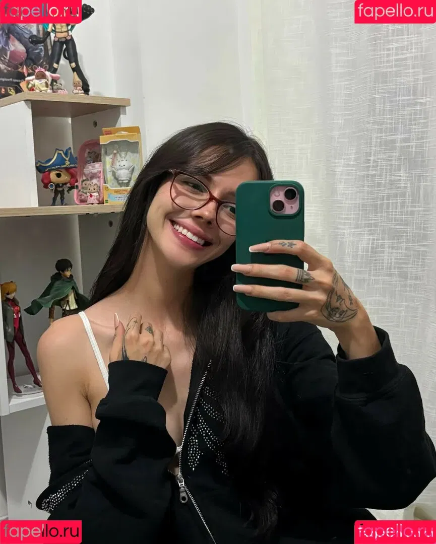 Sofiaatreides Onlyfans Photo Gallery 