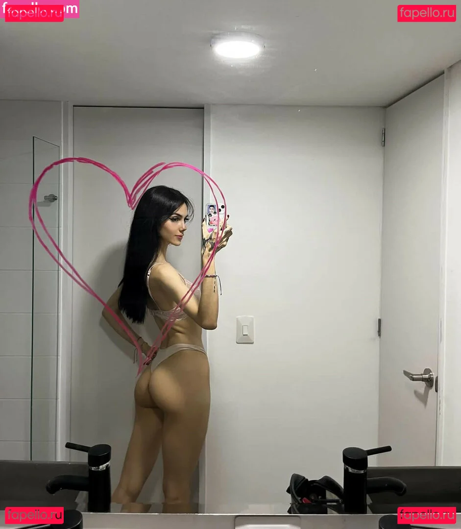 Sofiaatreides Onlyfans Photo Gallery 