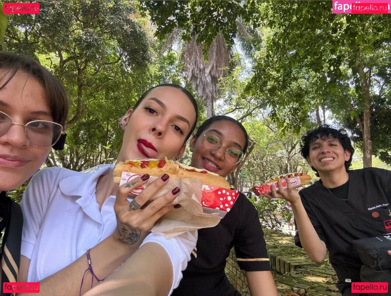 Sofiaatreides Onlyfans Photo Gallery 