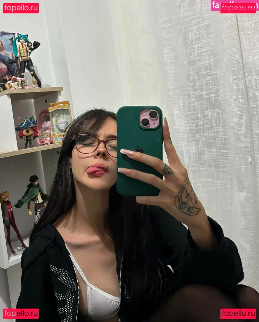 Sofiaatreides Onlyfans Photo Gallery 