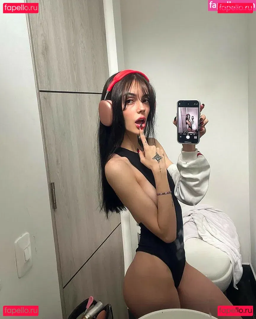 Sofiaatreides Onlyfans Photo Gallery 