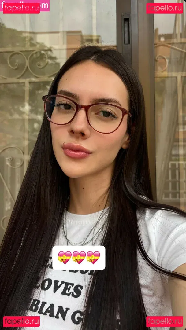 Sofiaatreides Onlyfans Photo Gallery 