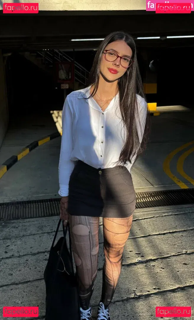 Sofiaatreides Onlyfans Photo Gallery 