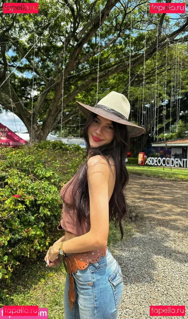 Sofiaatreides Onlyfans Photo Gallery 