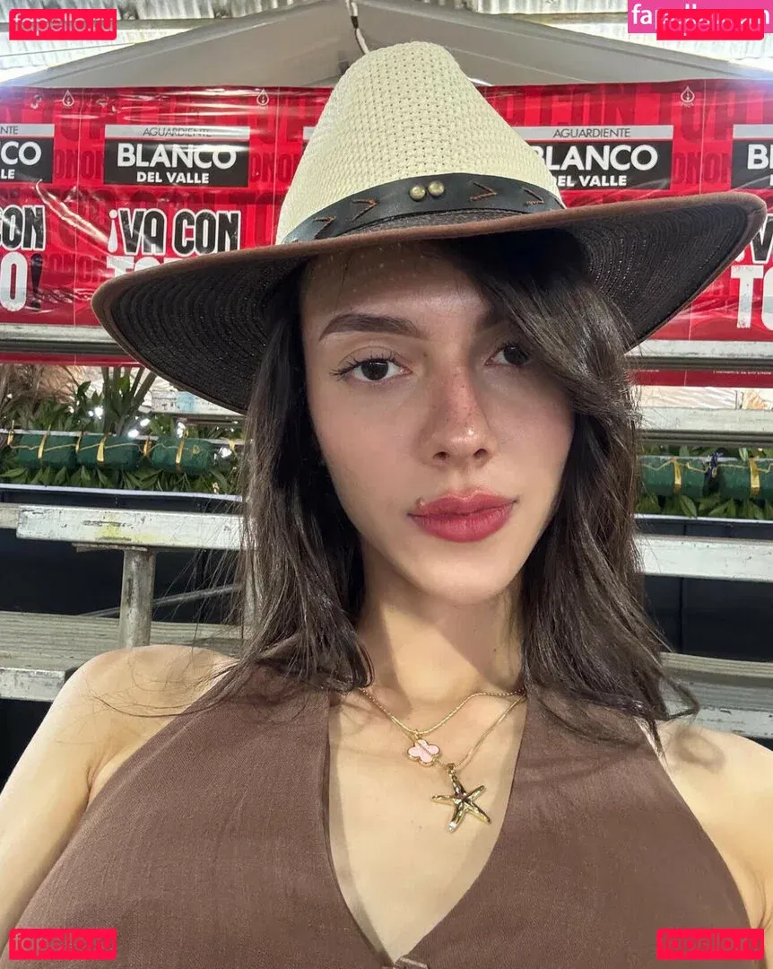 Sofiaatreides Onlyfans Photo Gallery 