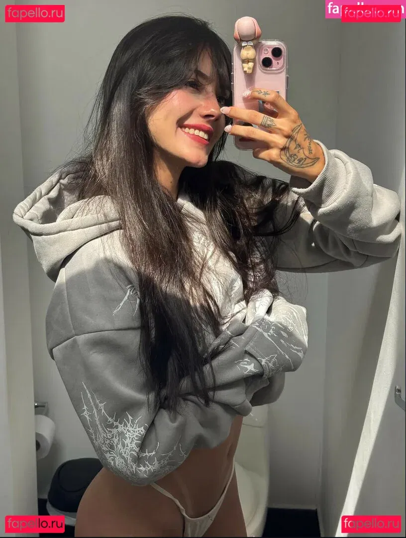 Sofiaatreides Onlyfans Photo Gallery 