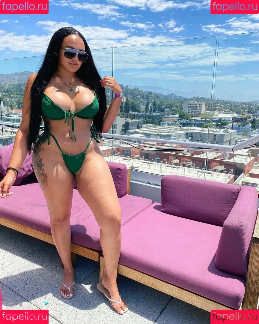 Honeyluuv Onlyfans Photo Gallery 