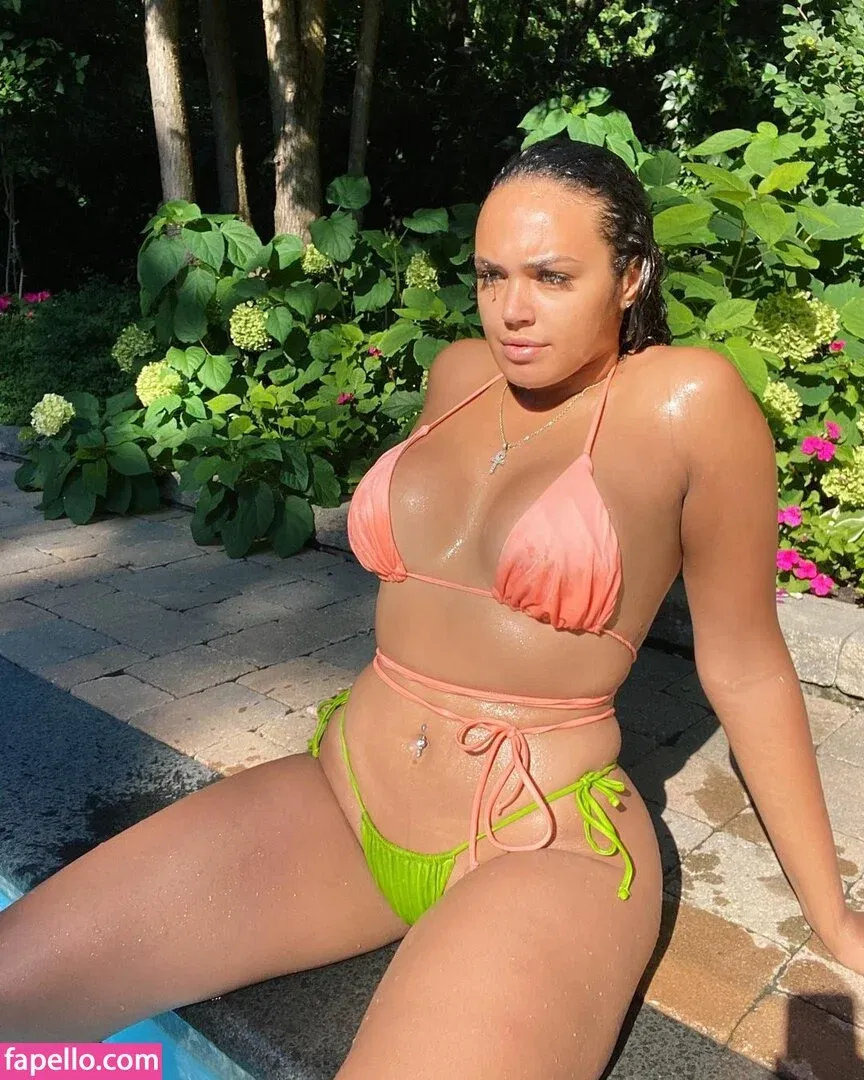 Honeyluuv Onlyfans Photo Gallery 