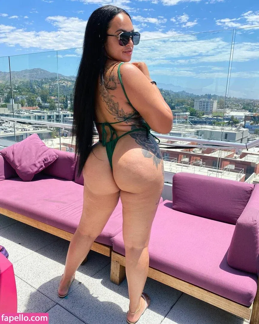 Honeyluuv Onlyfans Photo Gallery 