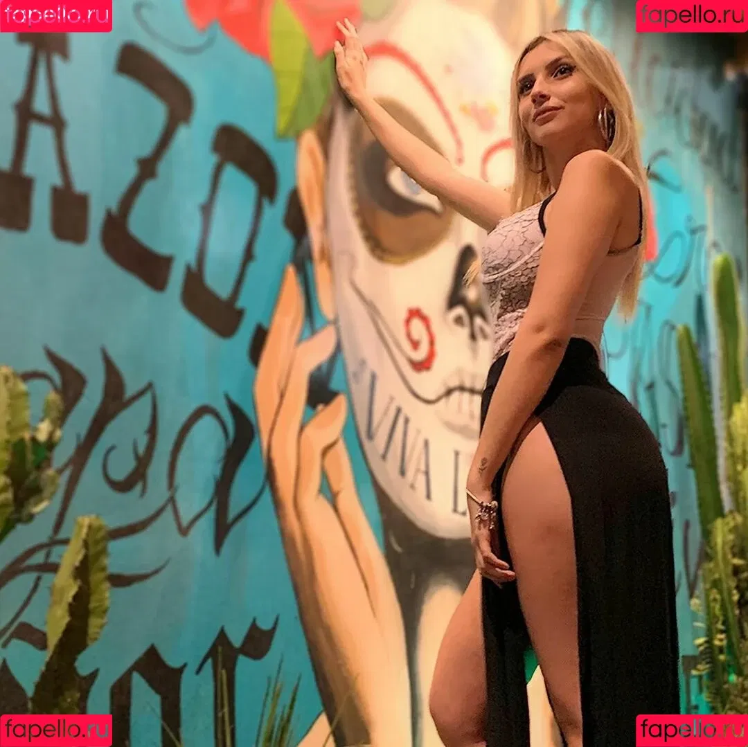 Isa Sudati Onlyfans Photo Gallery 
