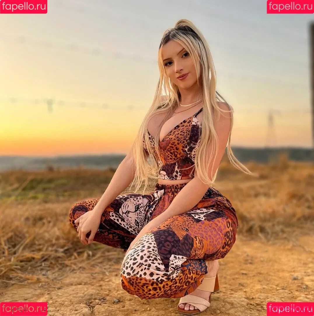 Isa Sudati Onlyfans Photo Gallery 