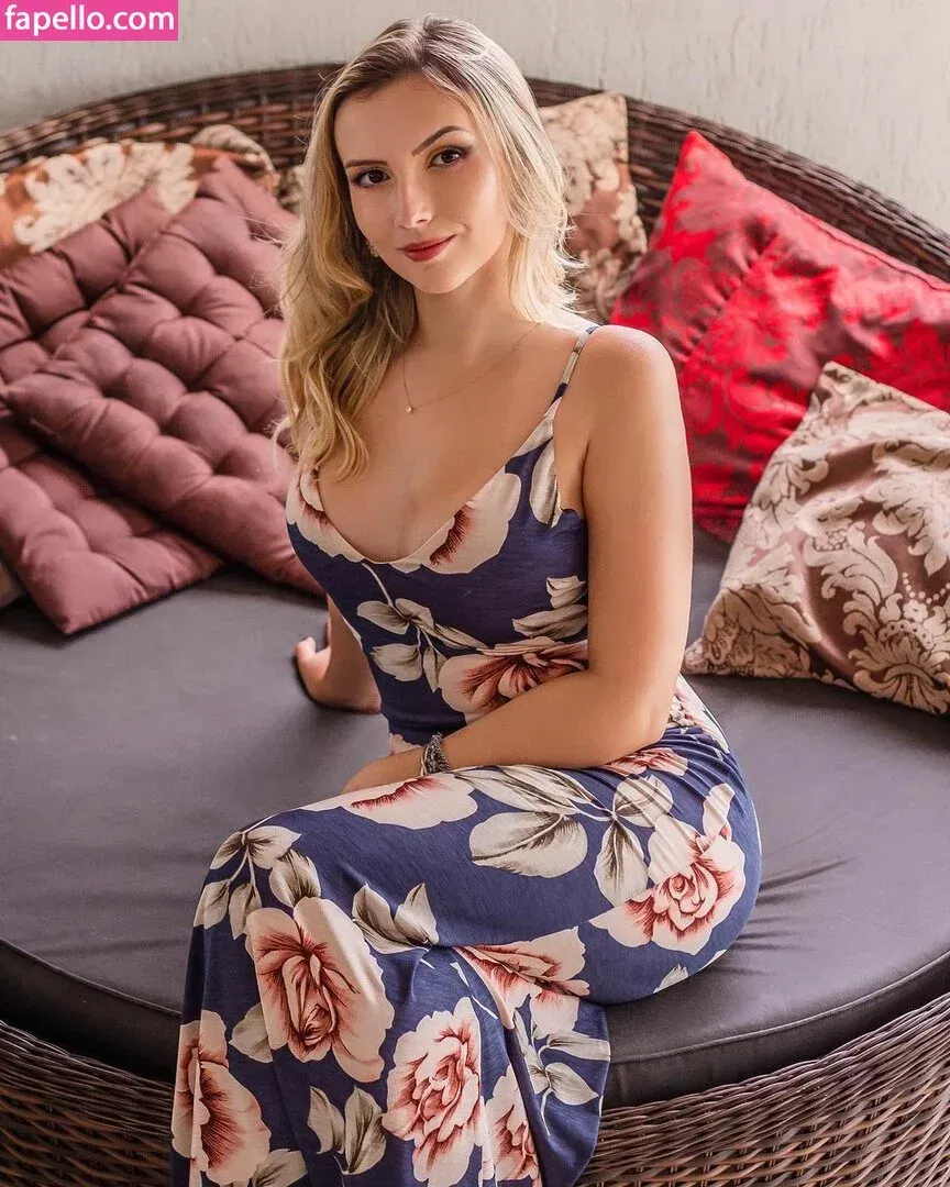 Isa Sudati Onlyfans Photo Gallery 